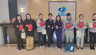 春寒料峭三春蕾，，，，，，草长绿柳满莺飞；；；；半壁山河半壁红，，，，，，巾帼莫待让须眉——记合肥旋乐吧spin8女神节活动